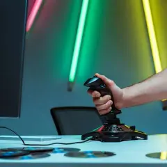 Najlepsze joysticki do PC: Wybierz idealny model dla siebie