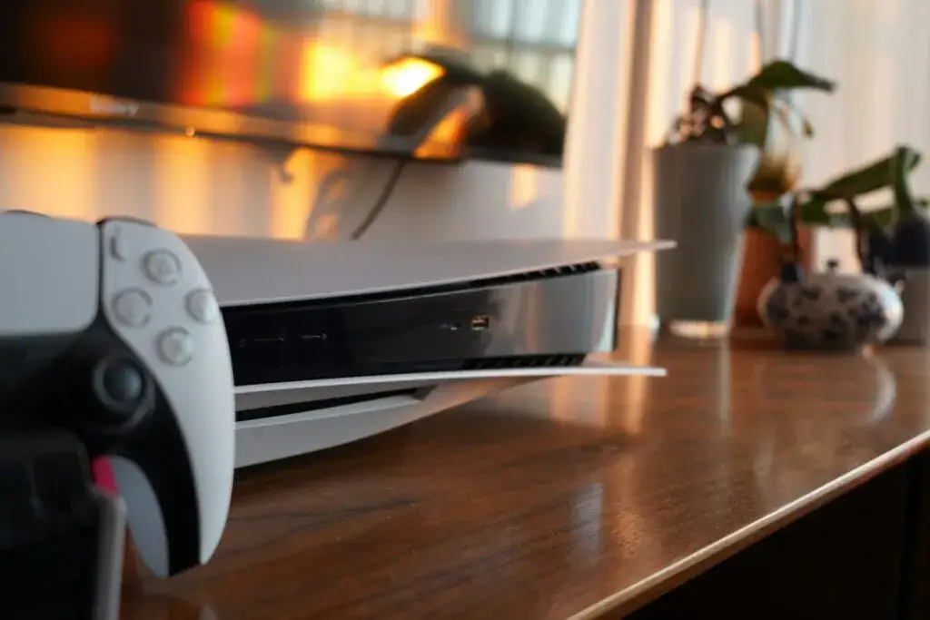 Zdjęcie Czy gry na PS5 działają na PS4? Odkryj brak kompatybilności gier
