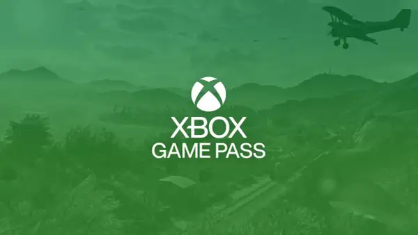 Logo Xbox Game Pass na tle zielonego krajobrazu z samolotem.